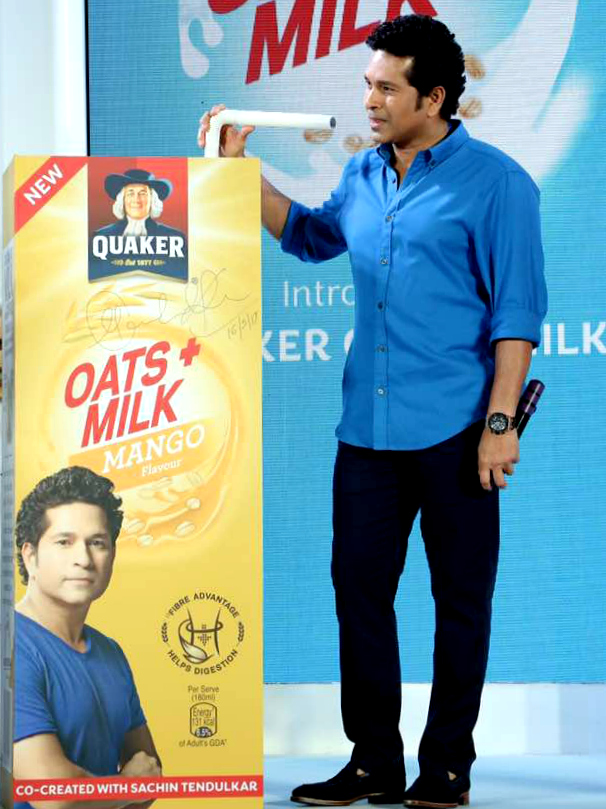 Sachin Tendulkar at the Quaker Oats + Milk Launch